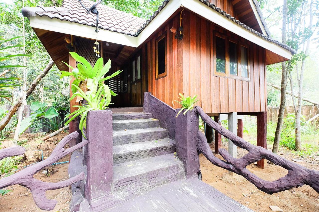 טראנג Oyo 604 Ruen Mai Horm Resort מראה חיצוני תמונה