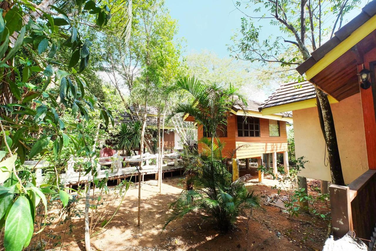 טראנג Oyo 604 Ruen Mai Horm Resort מראה חיצוני תמונה